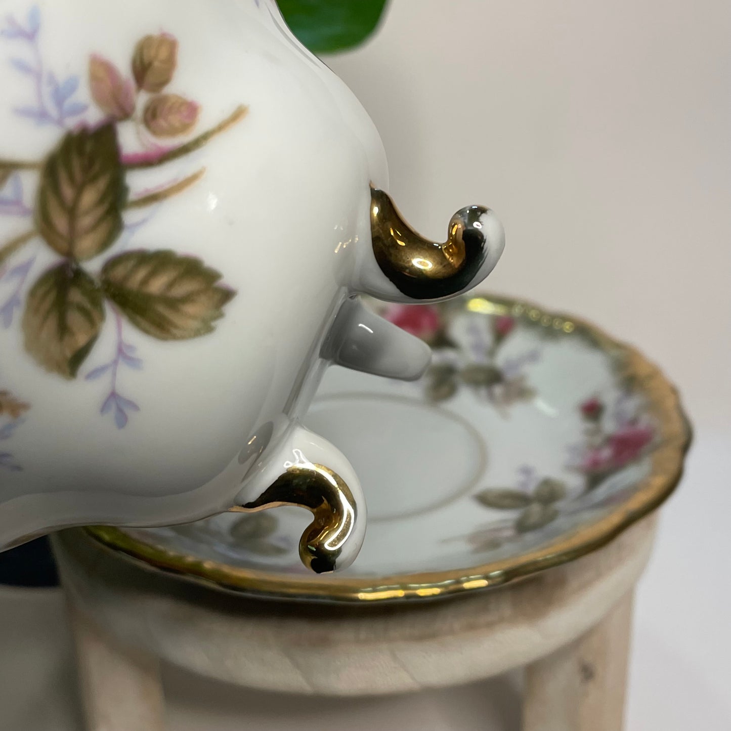 Gilded Roses Footed Custom Teacup Candle | 4 oz.