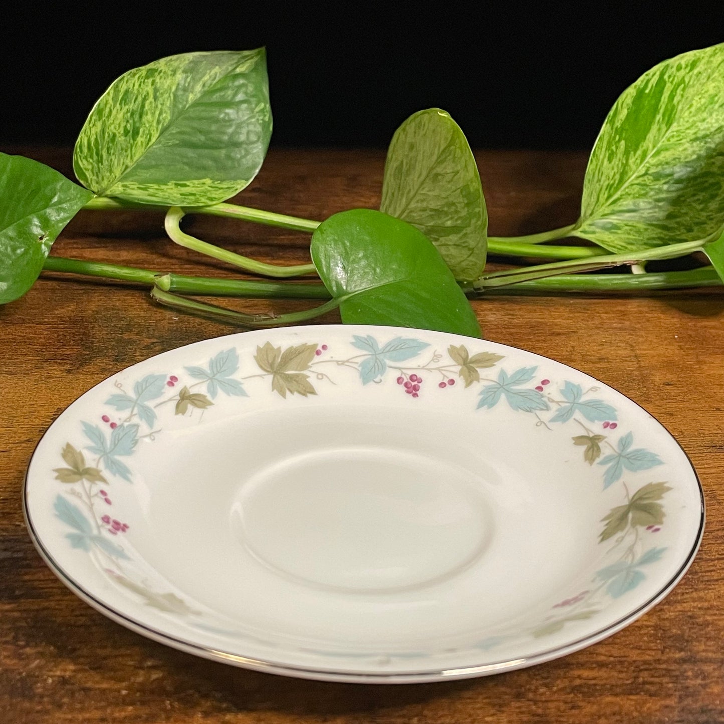 Vintage MS Maple Leaves & Berries Teacup Candle | Various Fragrances