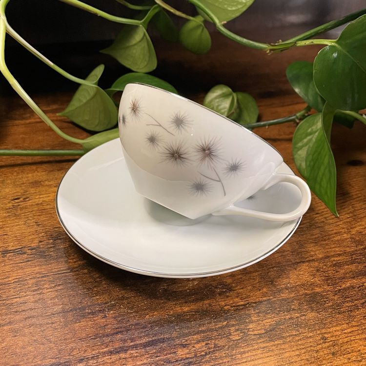 Platinum Star Burst Teacup Candle | Library