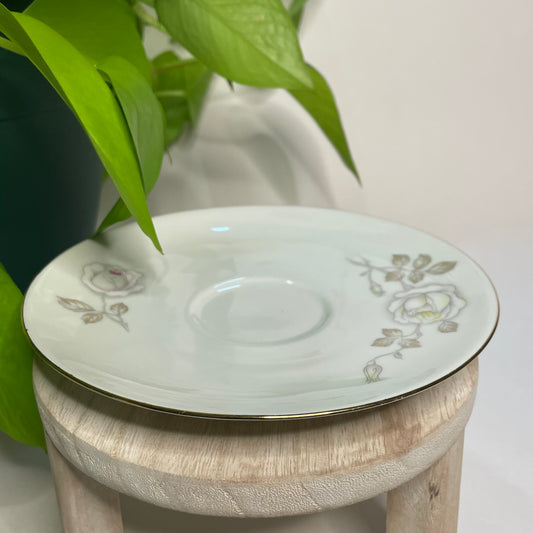 Johann Haviland Bavaria Sweetheart Rose Custom Teacup Candle | 6 oz.