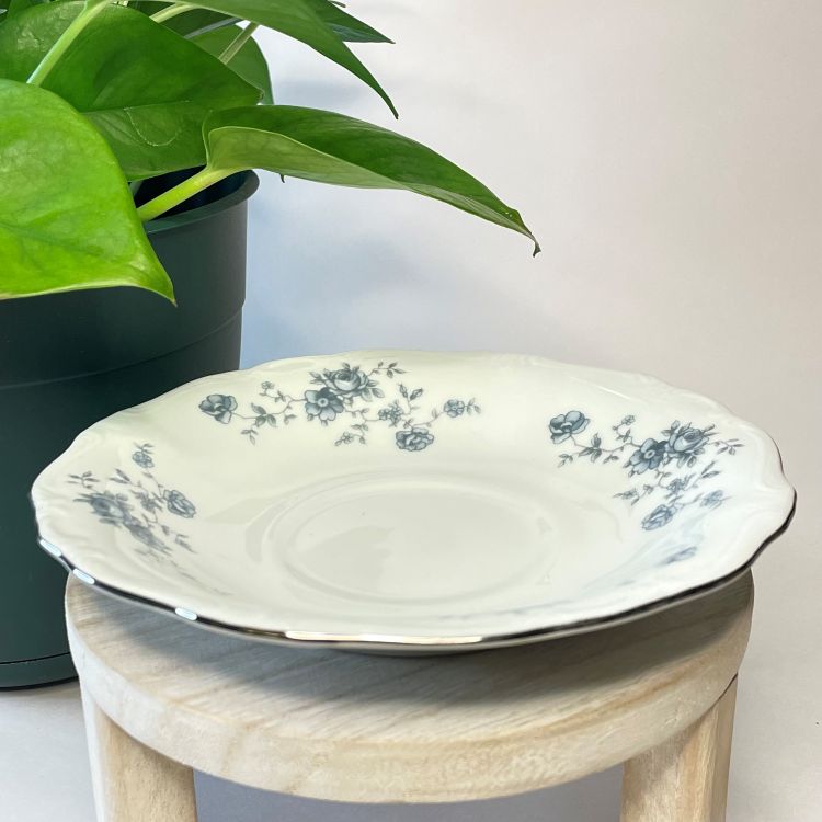 Johann Haviland Bavaria Blue Garland Custom Teacup Candle | 5 oz.