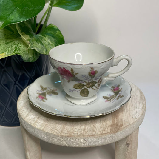 Moss Rose Footed Demitasse Teacup Candle | 2 oz.