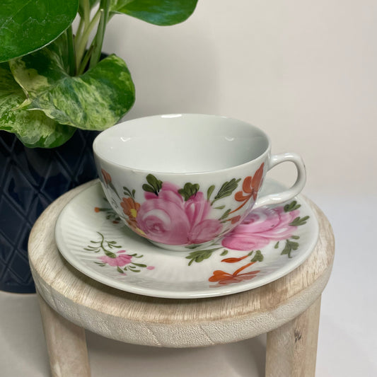 August Warnecke Ostfriesische Rose Mini Teacup Custom Candle | 2.5 oz.