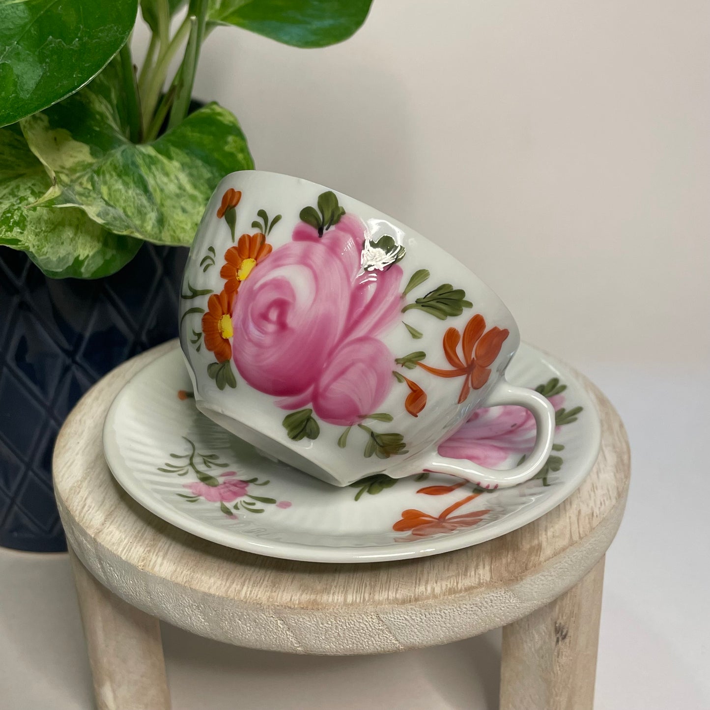 August Warnecke Ostfriesische Rose Mini Teacup Custom Candle | 2.5 oz.