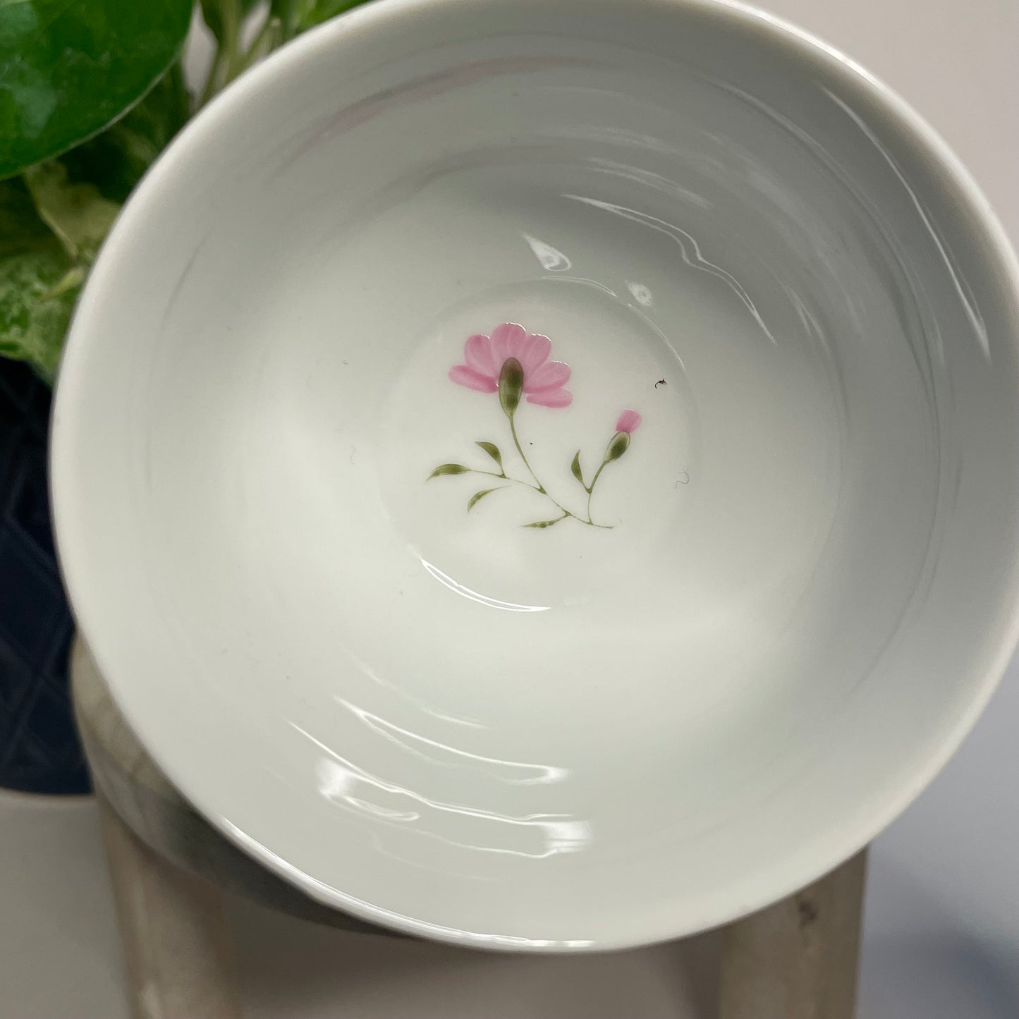 August Warnecke Ostfriesische Rose Mini Teacup Custom Candle | 2.5 oz.