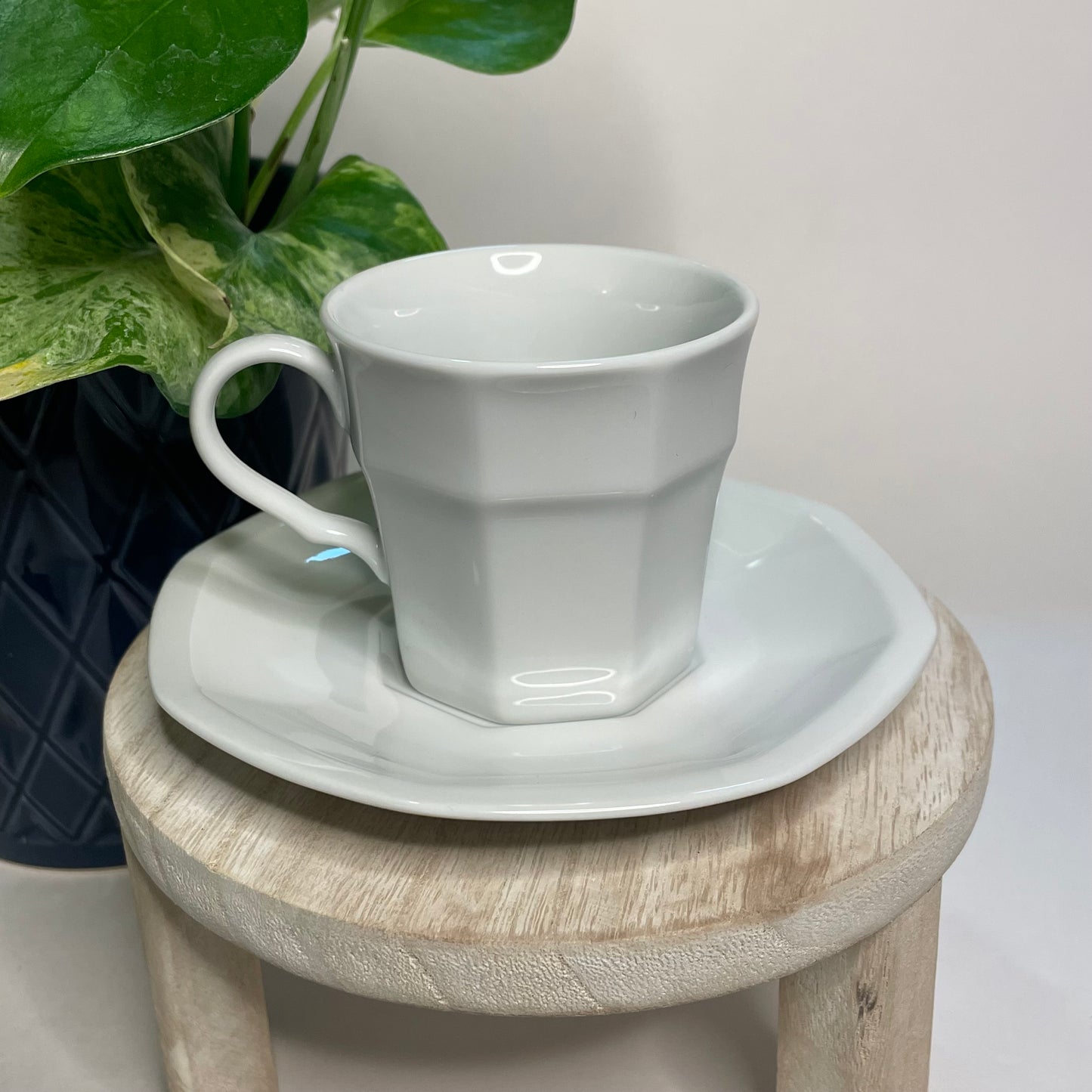 Savoir Vivre Small Hexagonal Teacup Candle | 3 oz.