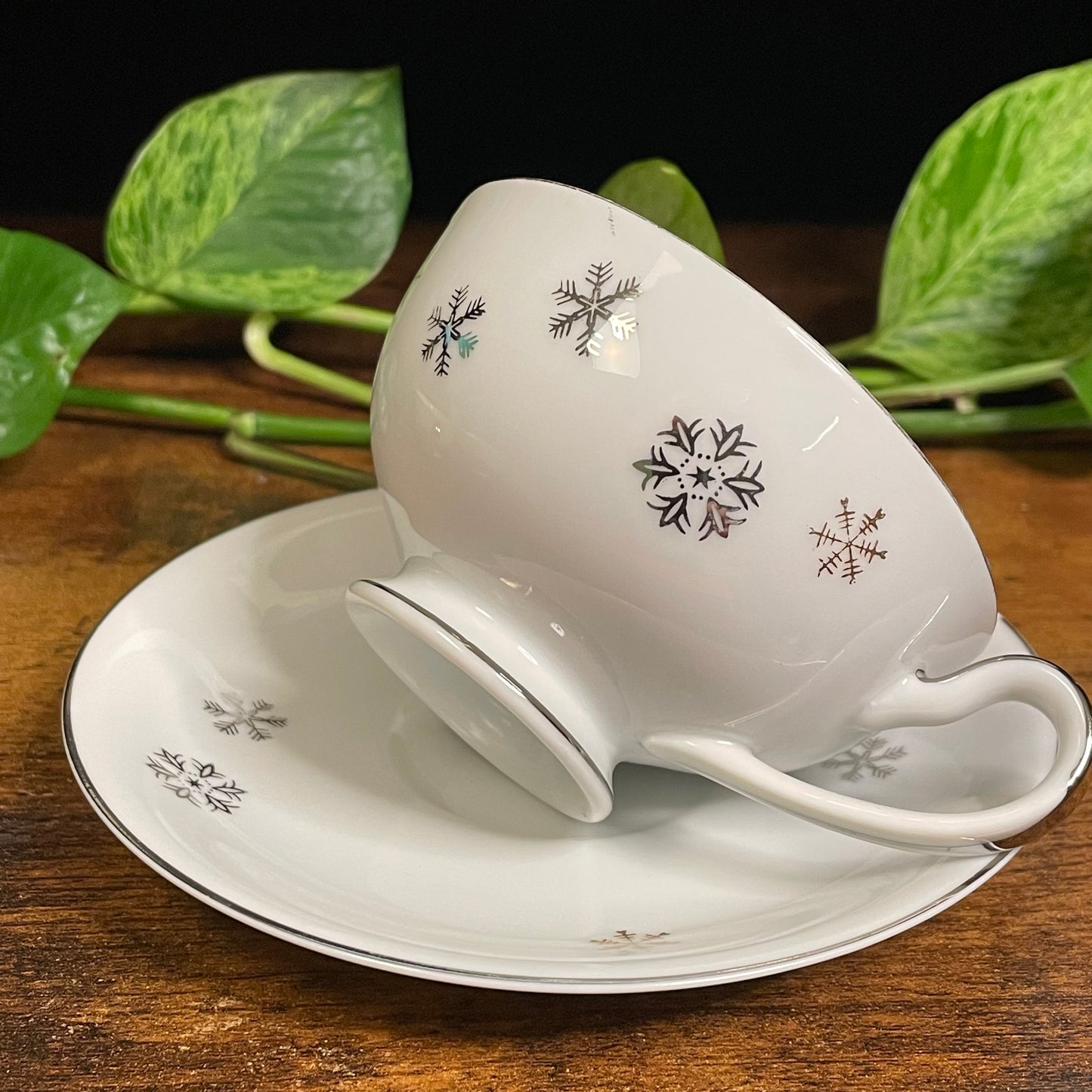 Empress China Dawn Snowflakes Teacup Candle | Various Fragrances