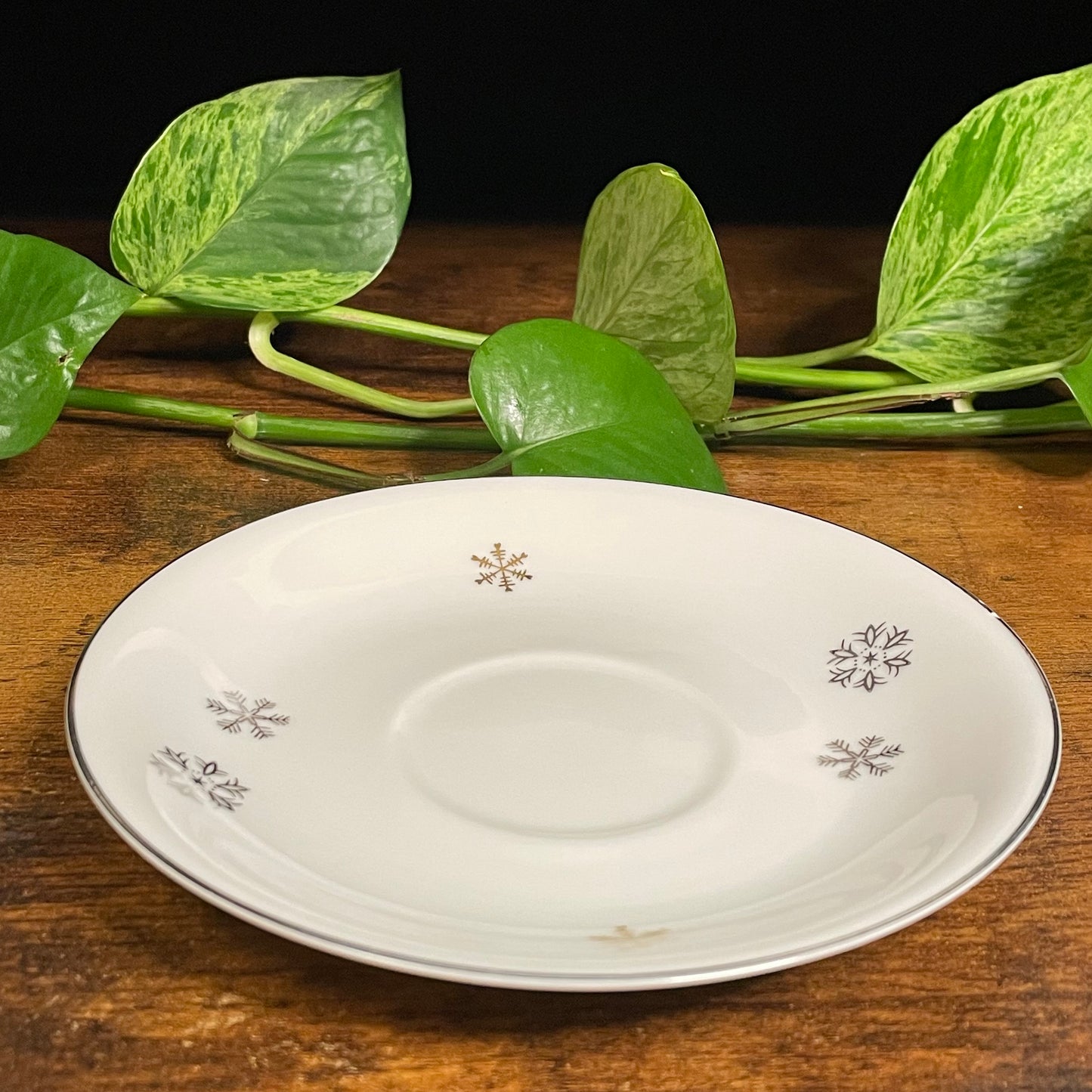 Empress China Dawn Snowflakes Teacup Candle | Various Fragrances