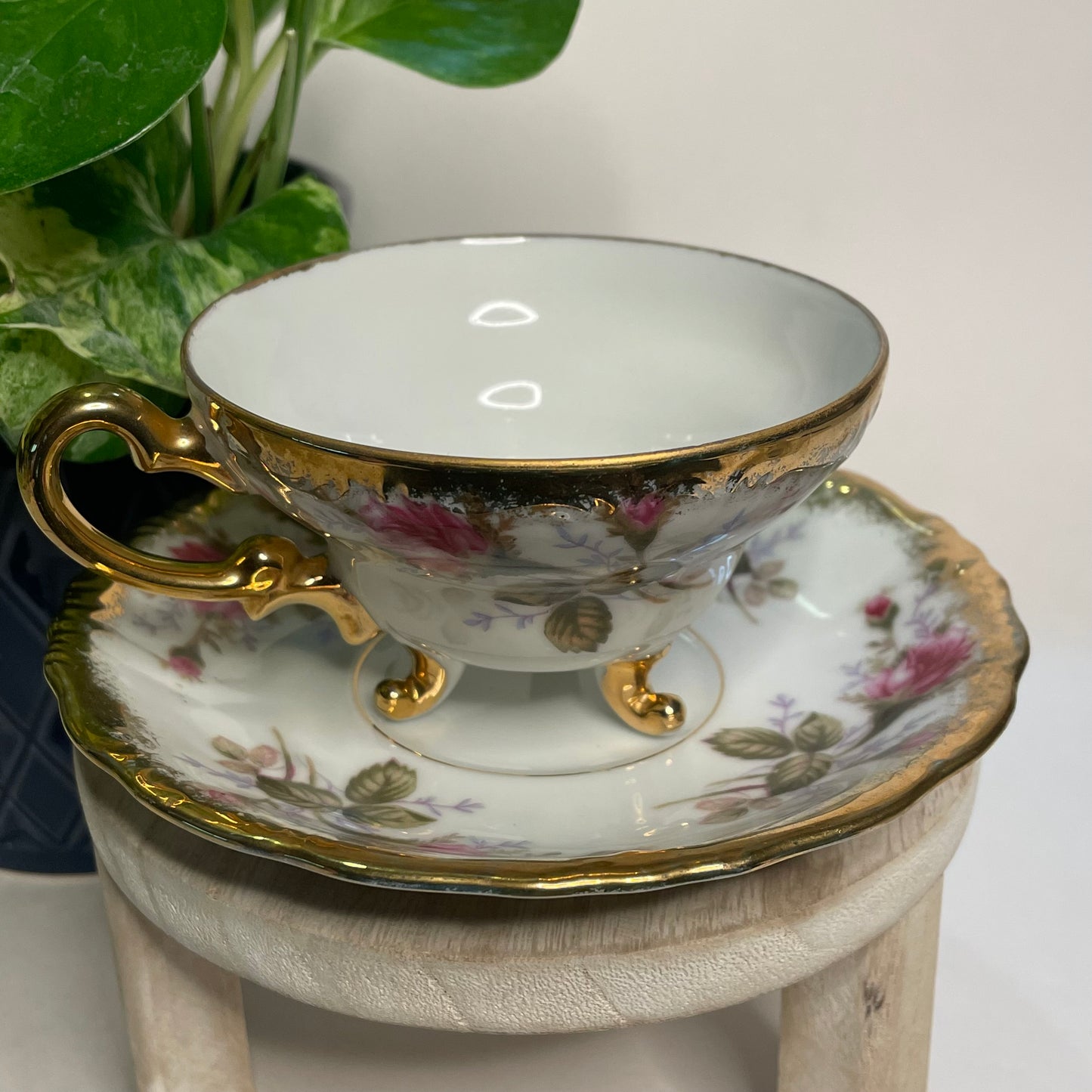 Gilded Roses Footed Custom Teacup Candle | 4 oz.