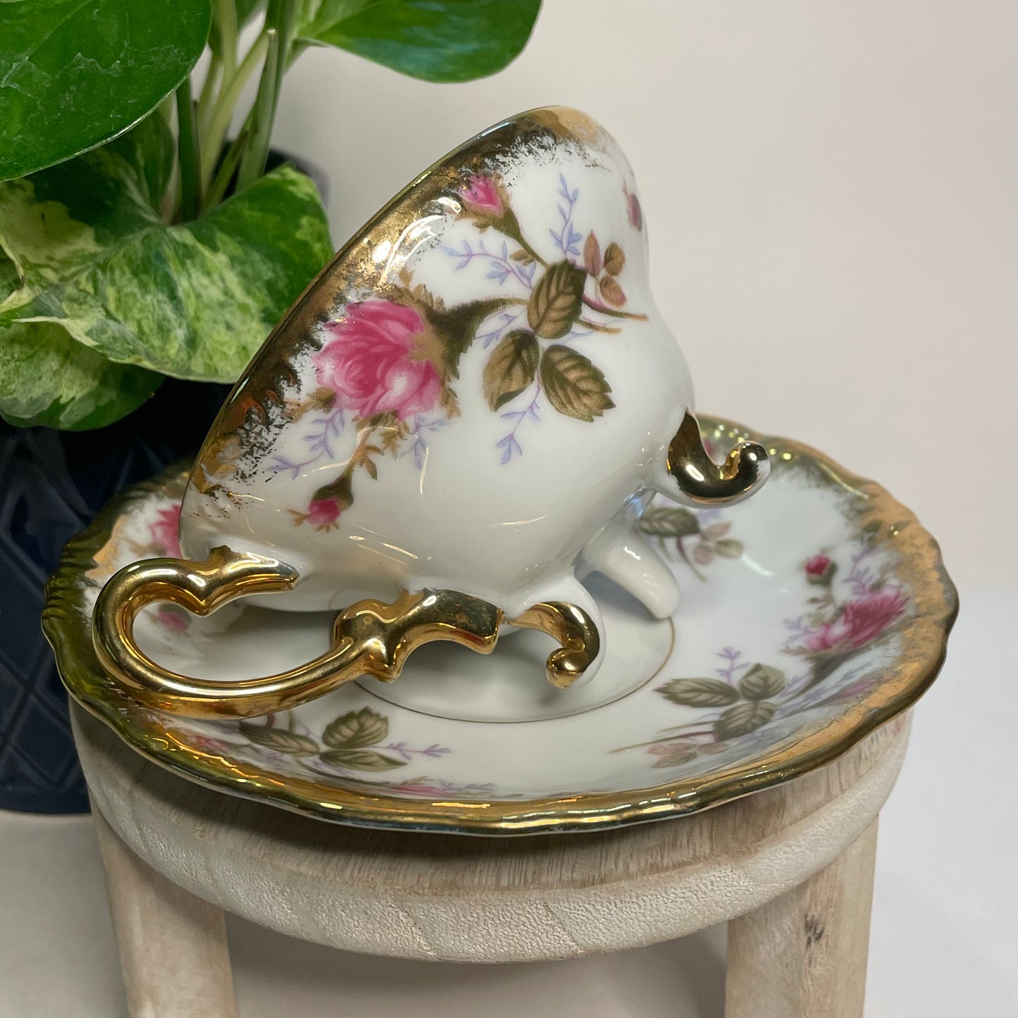 Gilded Roses Footed Custom Teacup Candle | 4 oz.