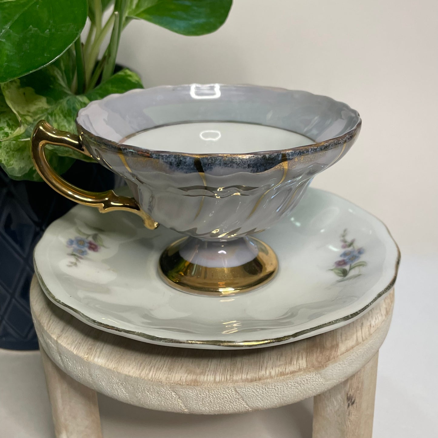 Gilded White Pedestal Custom Teacup Candle | 4 oz.