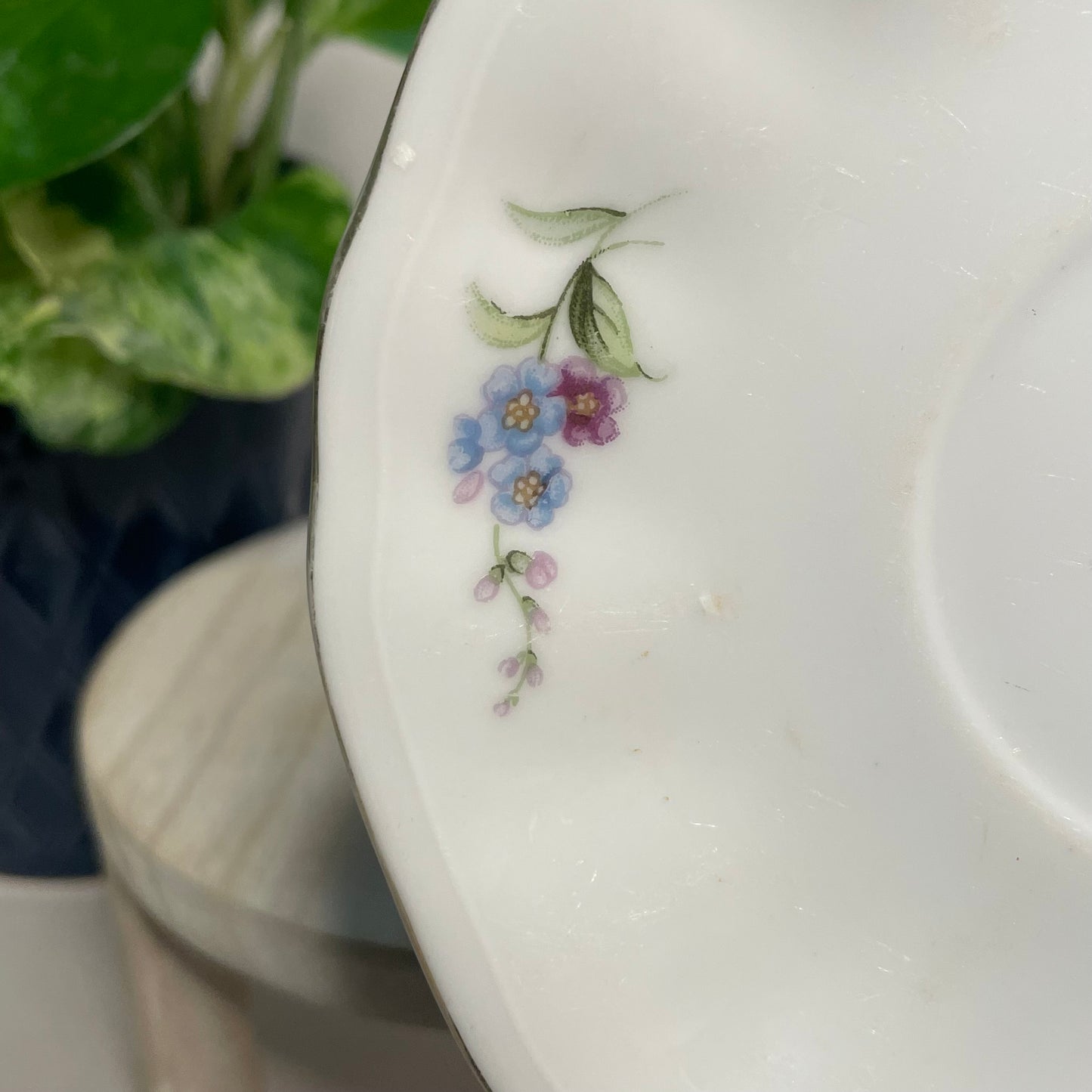 Gilded White Pedestal Custom Teacup Candle | 4 oz.