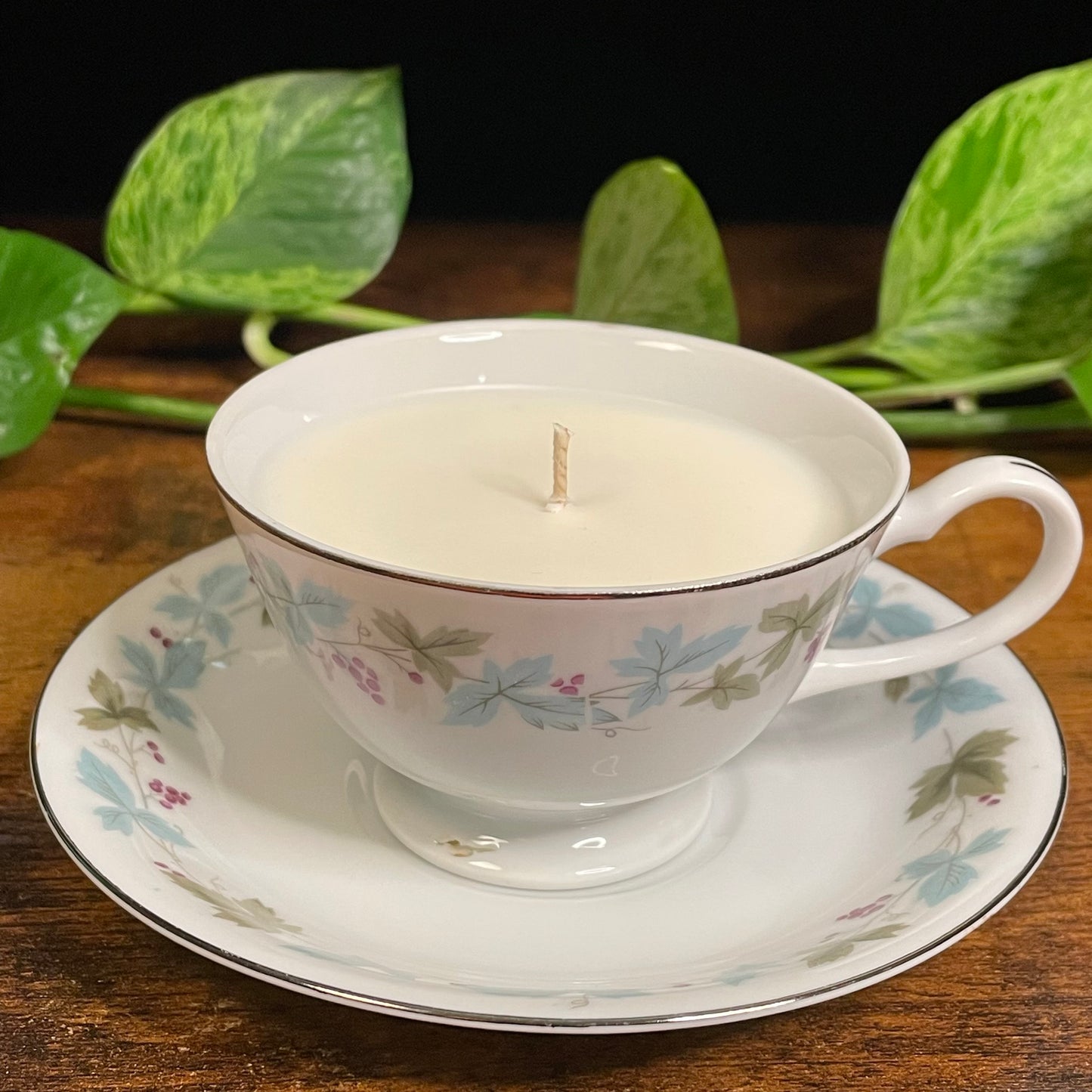 Vintage MS Maple Leaves & Berries Teacup Candle | Various Fragrances
