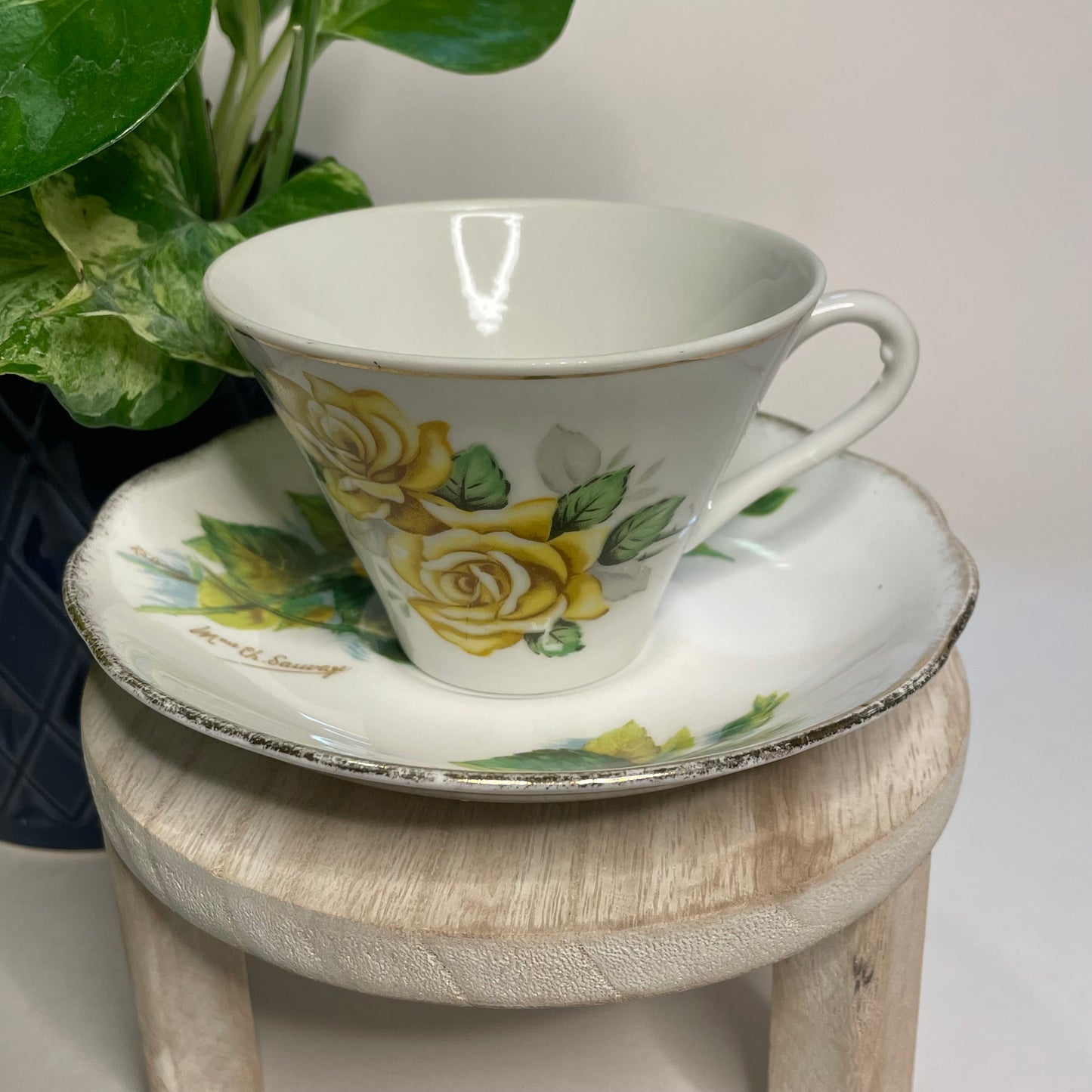 Pale Yellow Roses Custom Teacup Candle | 4 oz.