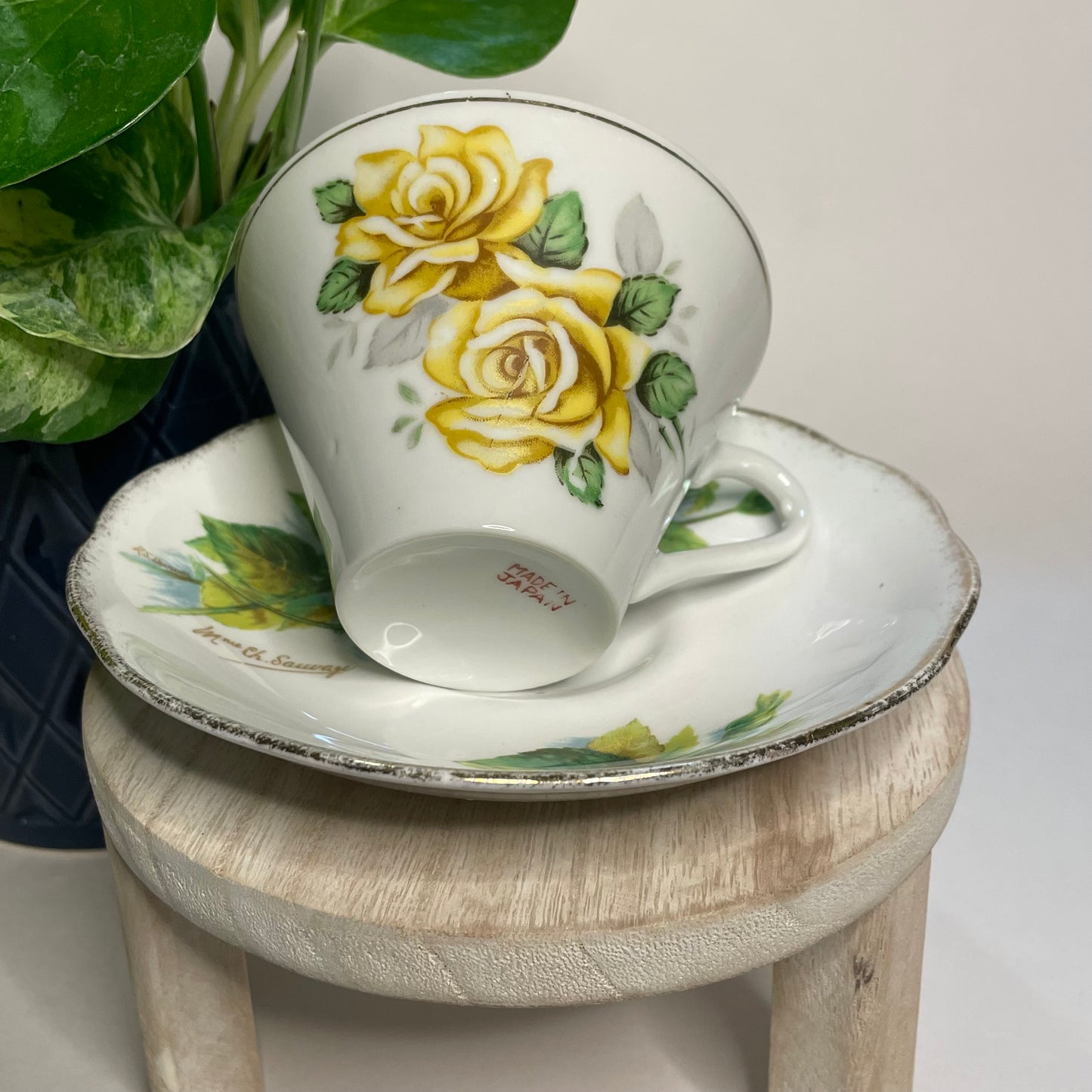 Pale Yellow Roses Custom Teacup Candle | 4 oz.