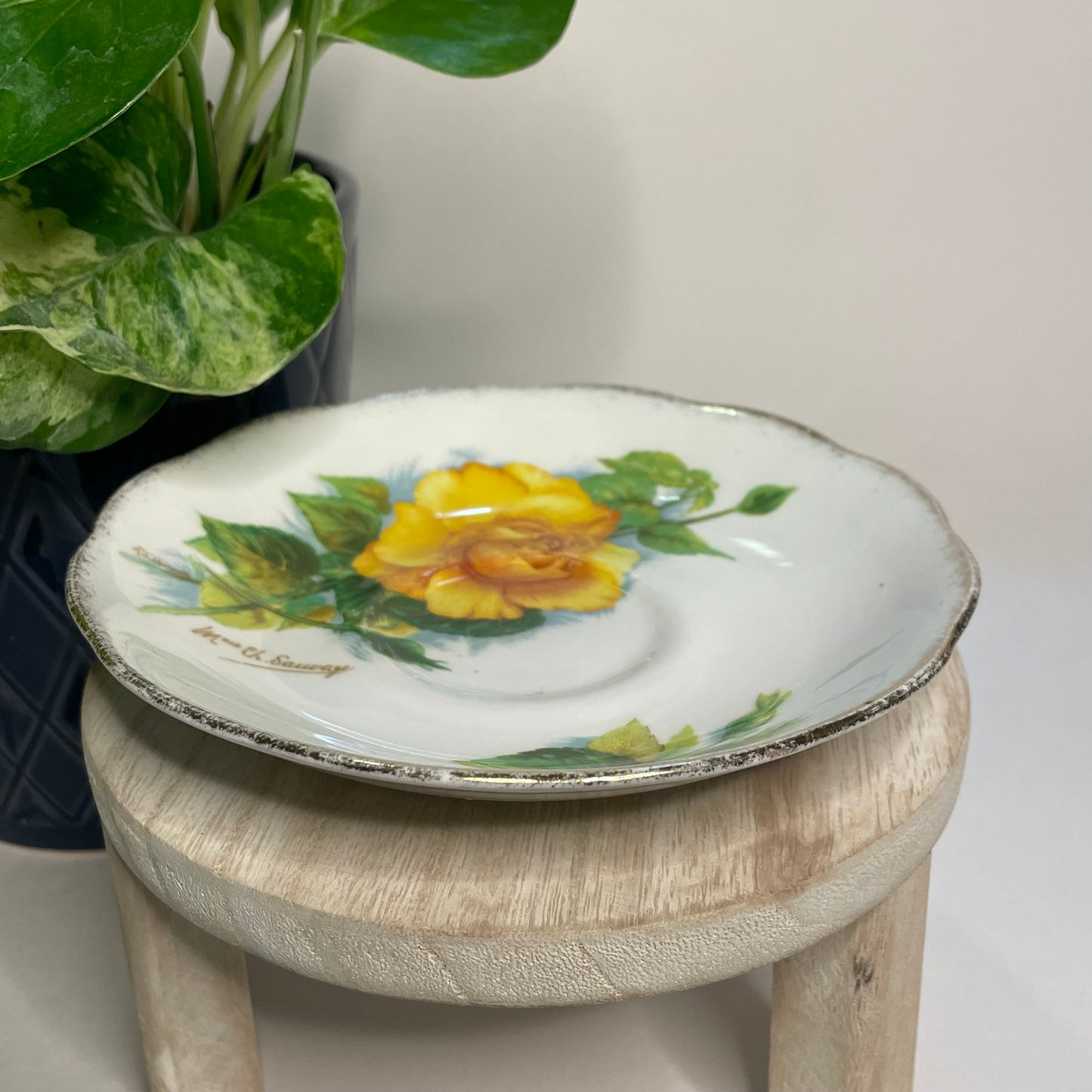 Pale Yellow Roses Custom Teacup Candle | 4 oz.