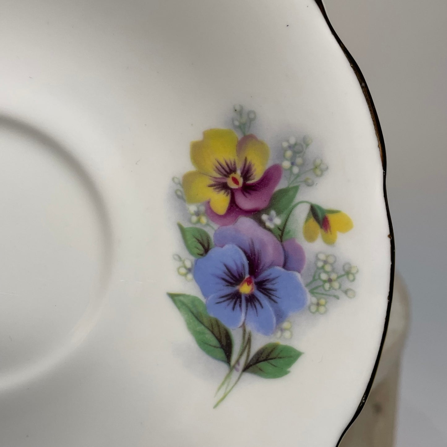 Royal Kendal Multicolored Violets Custom Teacup Candle | 4.75 oz.