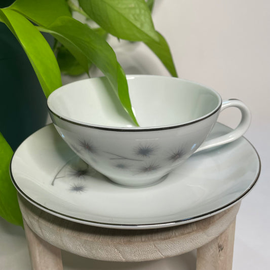 Platinum Star Burst Teacup Candle | 5 oz.