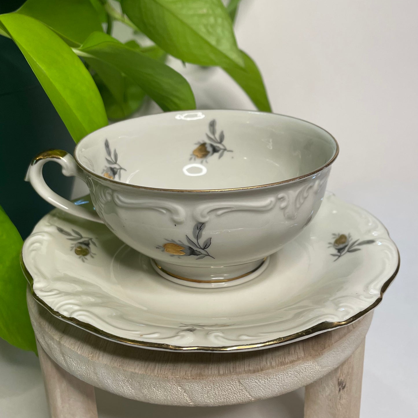 Golden Rose Custom Teacup Candle | 5 oz.