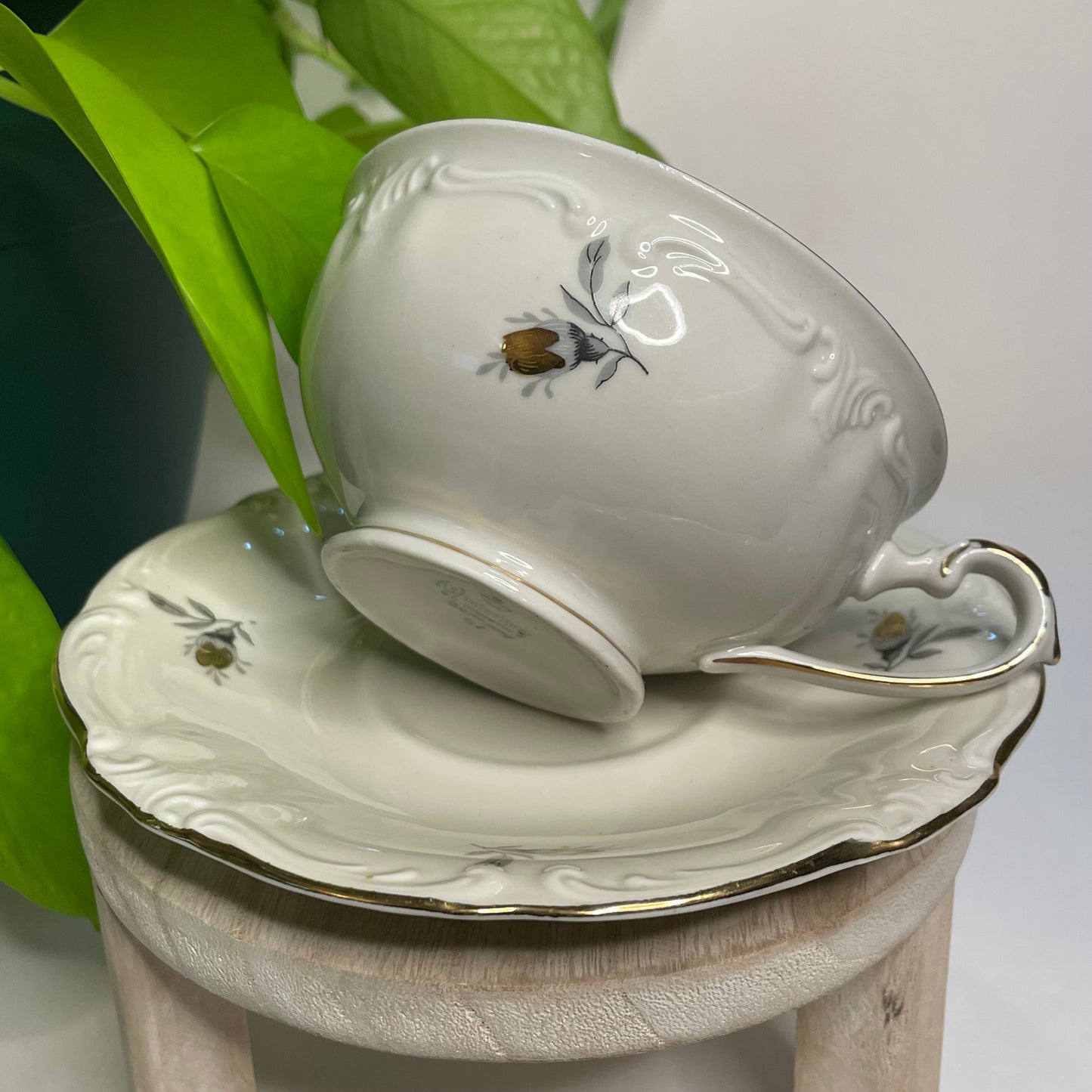 Golden Rose Custom Teacup Candle | 5 oz.