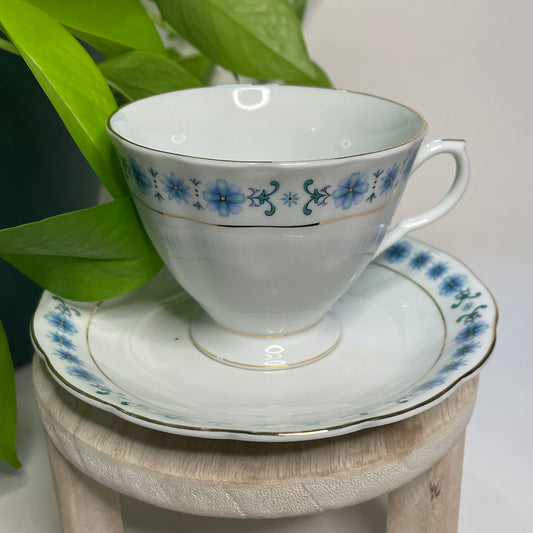 Vintage Yong Shen Blue Flowers Custom Teacup Candle | 5 oz.