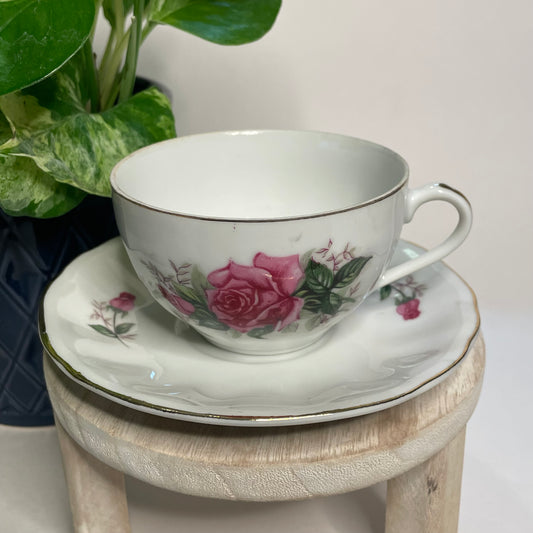 Gold Trim Floral Custom Teacup Candle | 5 oz.