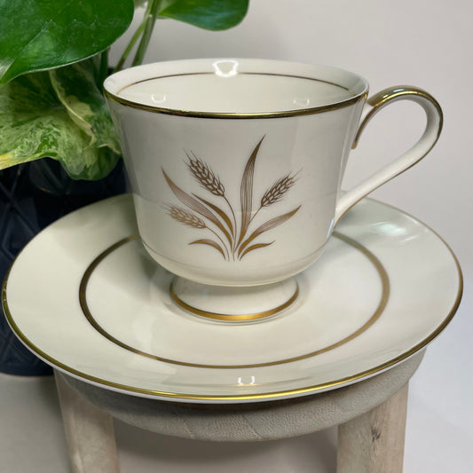 Royal Castle Ivory China "Bliss" Wheat Custom Teacup Candle | 5.5 oz.