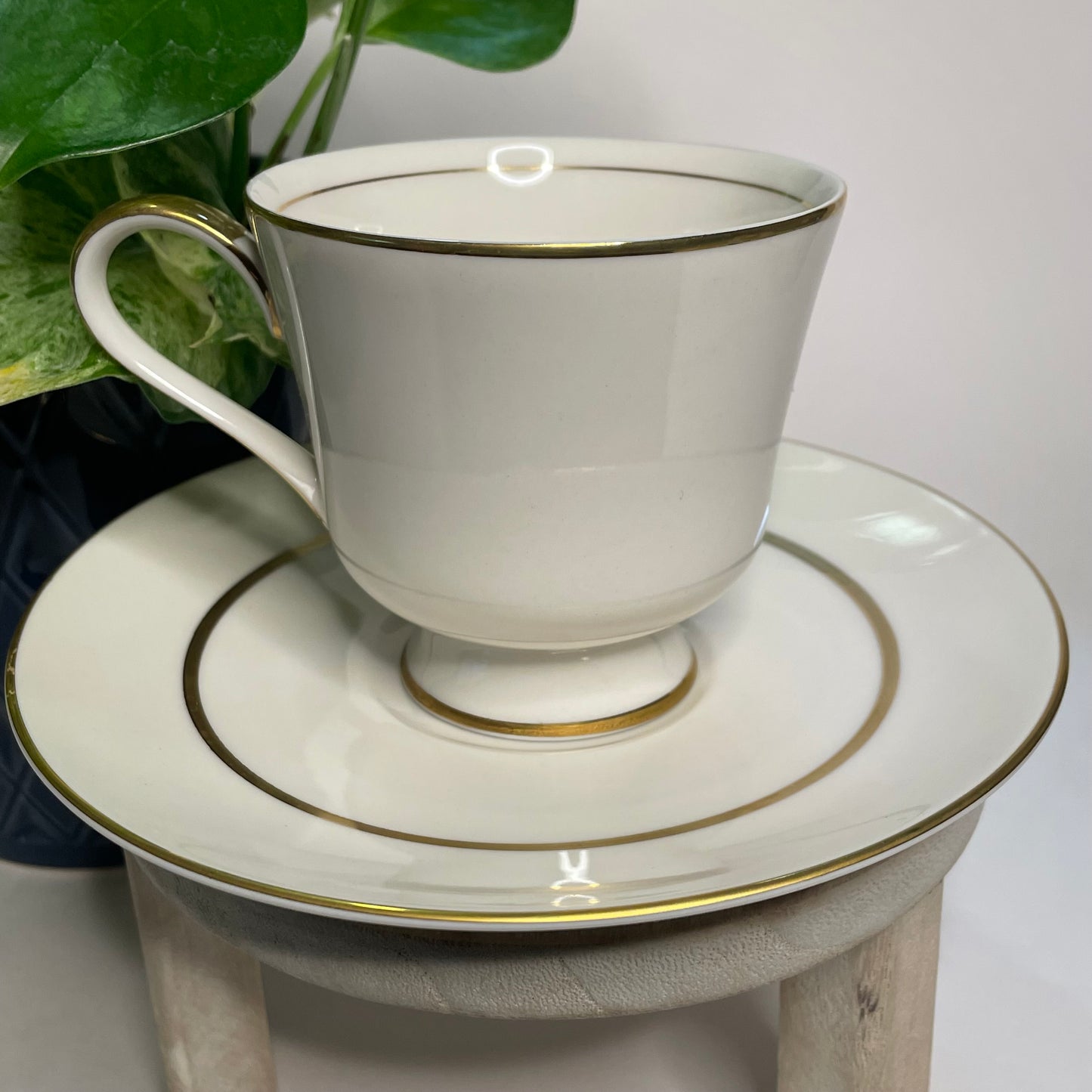 Royal Castle Ivory China "Bliss" Wheat Custom Teacup Candle | 5.5 oz.