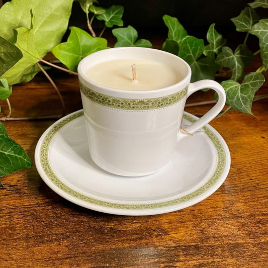 Centura Lynwood Green Teacup Candle | Fall Foliage