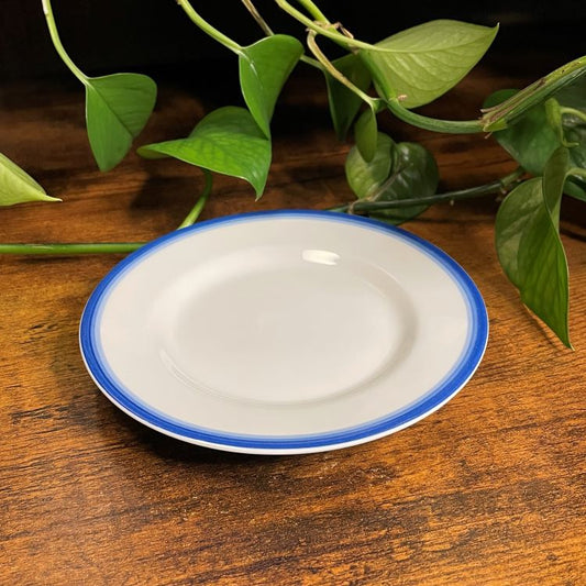 Crate & Barrel Blue Rim Teacup Candle | Sea Mist