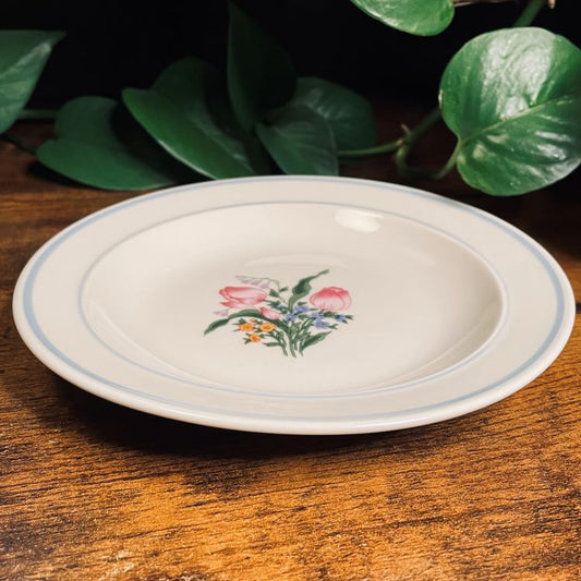 Lafayette by Gibson Tulips Teacup Candle | Kudzu