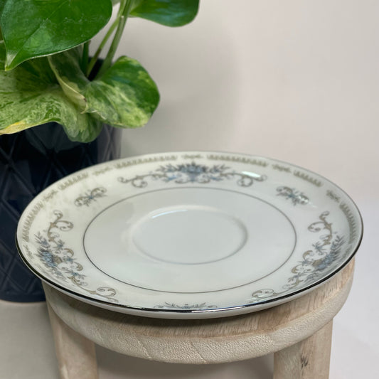 Wade "Diane" Porcelain Custom Teacup Candle | 6.5 oz.