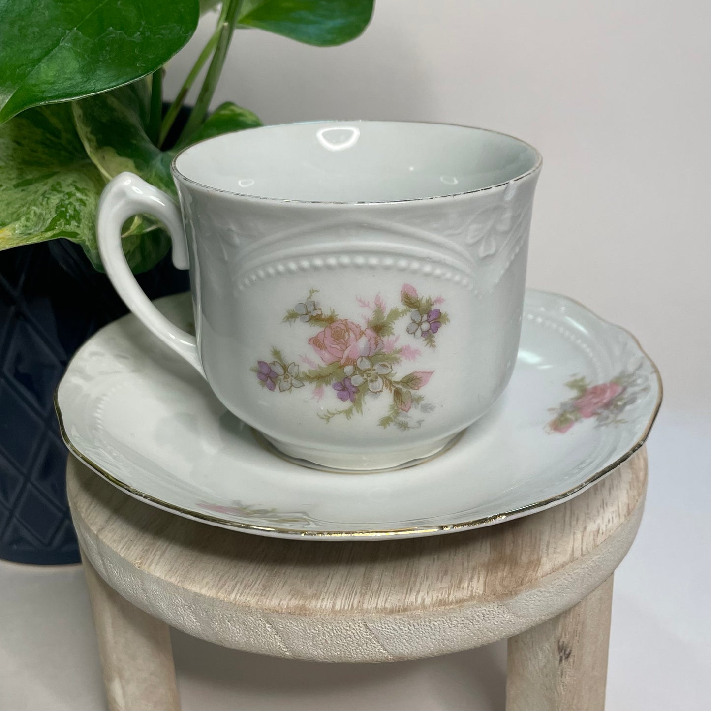 Pink Rose and Purple Irises Custom Teacup Candle | 6 oz.