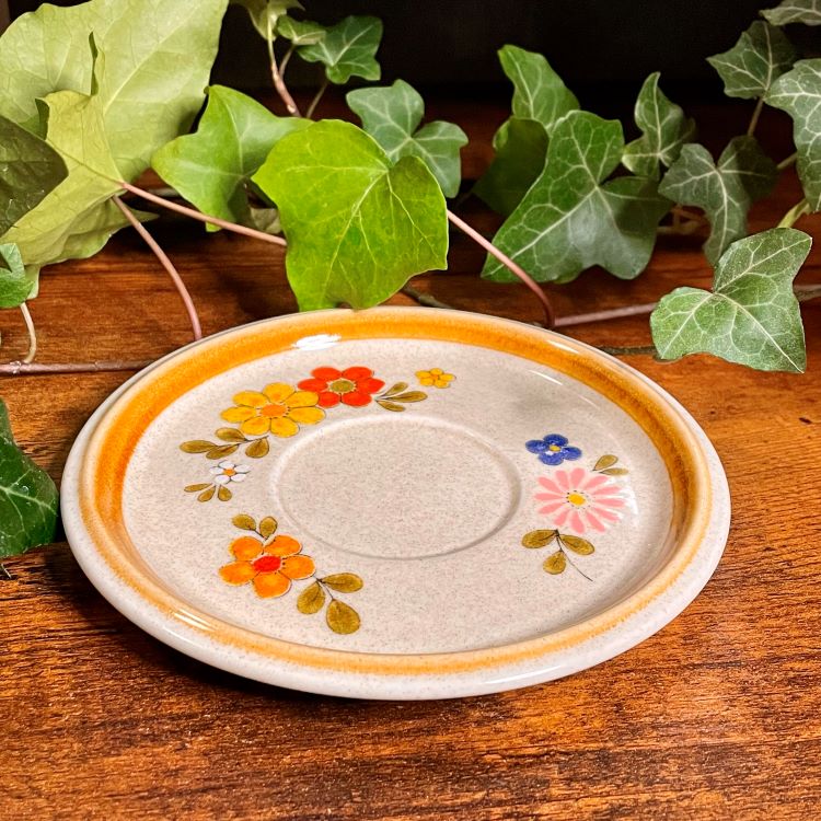 Mikasa Stone Manor Floribunda Teacup Candle | Pumpkin Pie