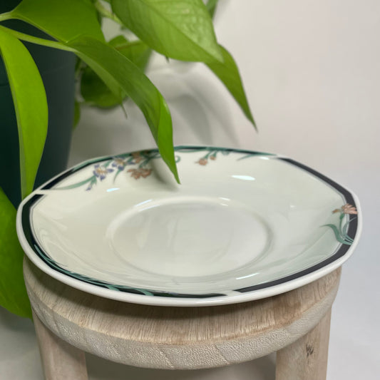 Royal Doulton Juno Custom Teacup Candle | 7 oz.