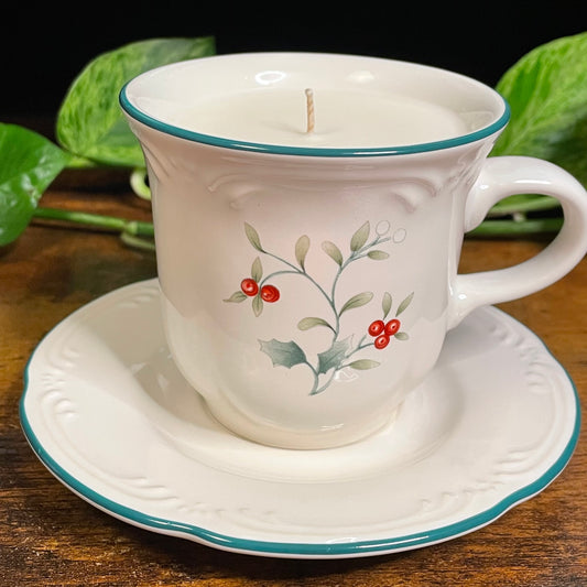 Pfaltzgraff Winterberry Coffee Cup Candle | Various Fragrances