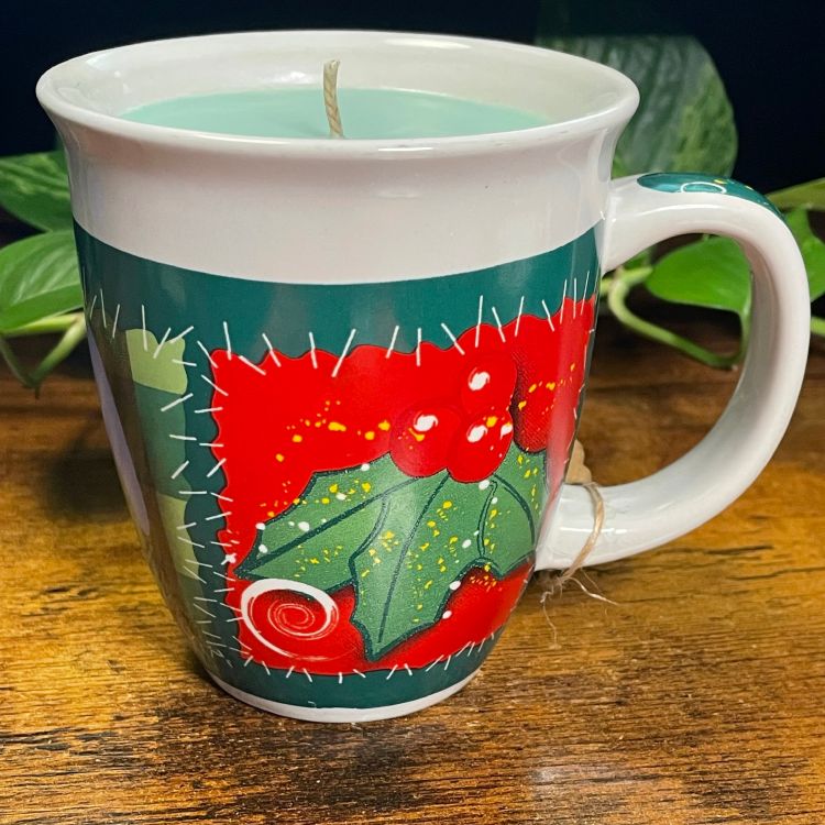 Greenbriar International Patchwork Holly Mug Candle | Fraser Fir
