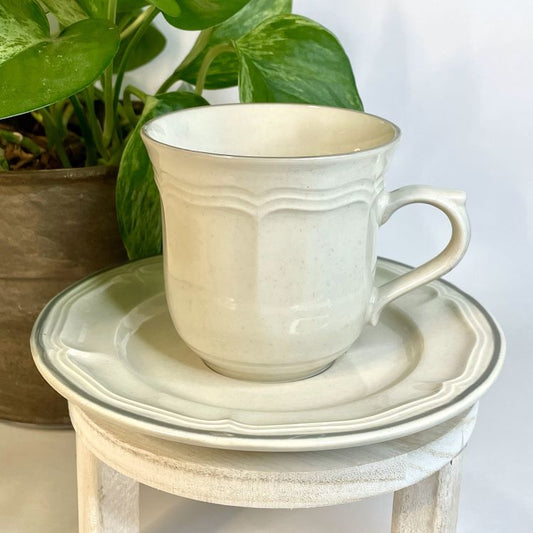 Southampton Stoneware Off-White Teacup Candle | 7 oz.